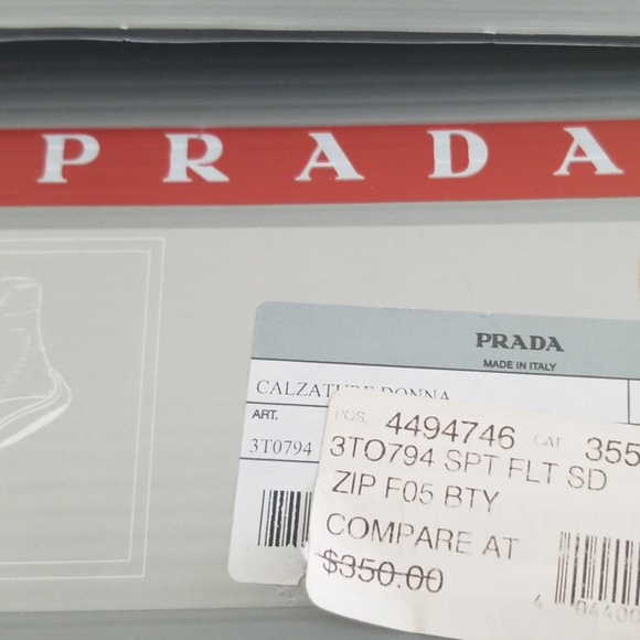 Authentic PRADA Calzature Donna Gray+Red zip boot - Picture 2 of 8